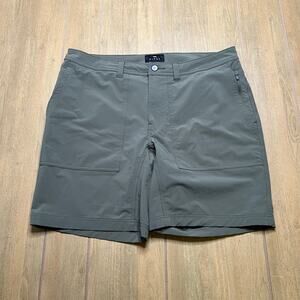 Sitka Gear Territory Short Hemlock Green Men Sz 36 Outdoor Hiking Summer